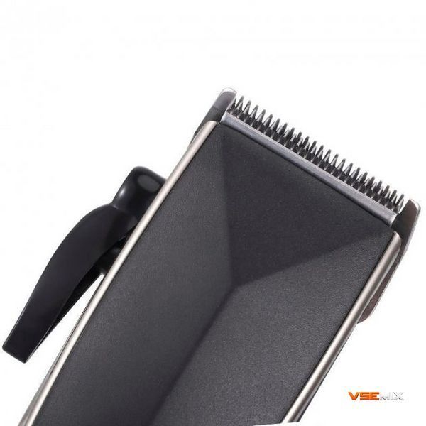 Профессиональная машинка для стрижки волос от сети VGR V-033 USB Pro, 9 Вт с насадками 3-12 мм и ножницами в комплекте 51753 фото